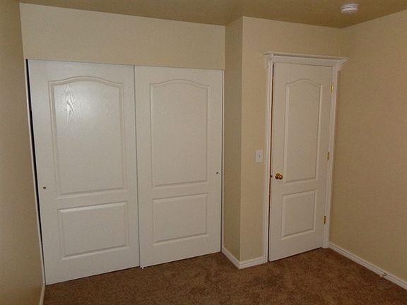 5th image of 629 N Janelle Cove Way