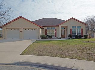 1043 Bluebell Rd, Kerrville, TX 78028