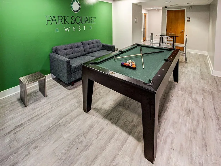 25296_hdp_parkwestsquare_int_gmctr7