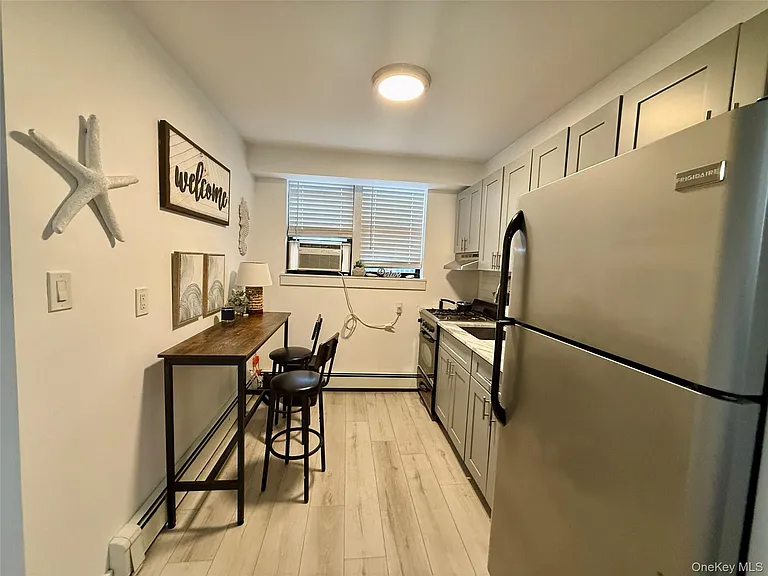 65 W Broadway #2G — Photo 8