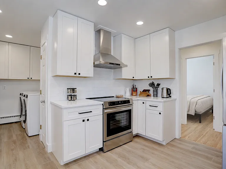 6306 W 32nd Ave — Photo 10