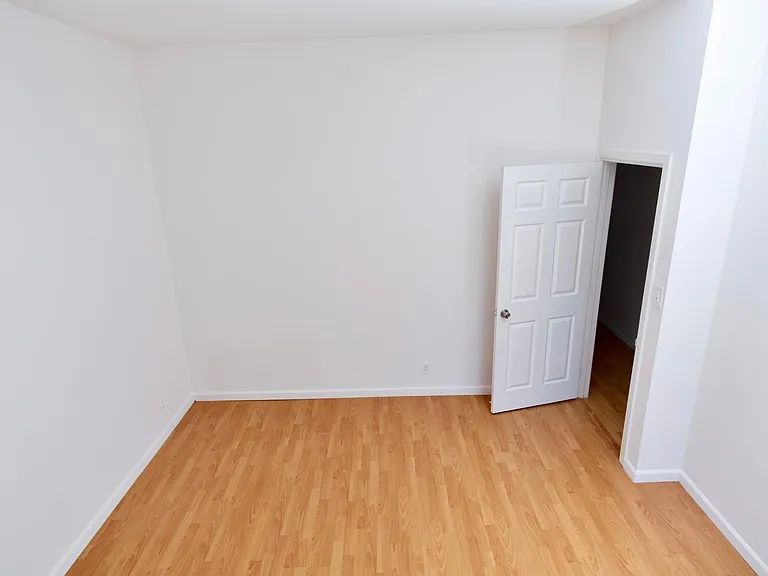 1032 York St #A — Photo 25