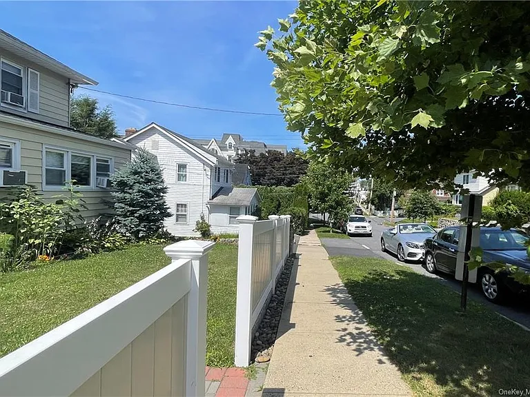 313 Stanley Ave #1 — Photo 12