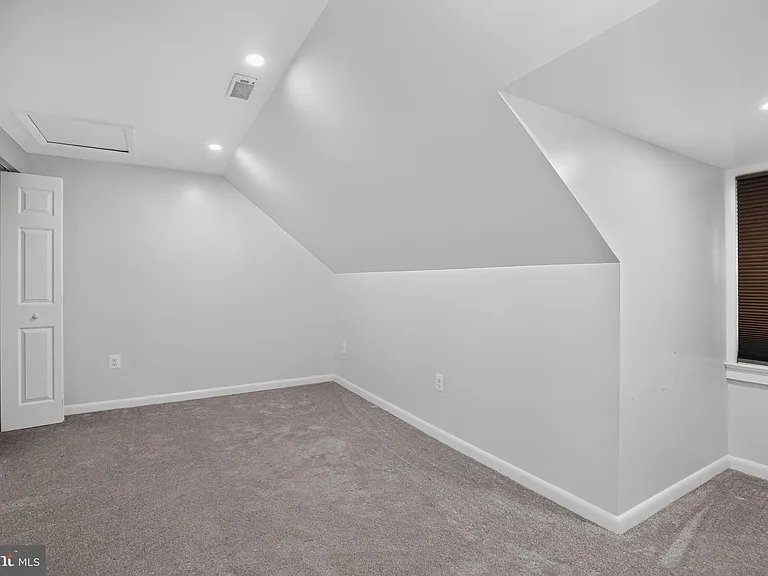 5195 Saint Leonard Rd — Photo 27