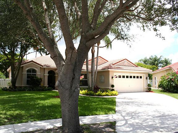 3rd image of 6020 Royal Birkdale Dr