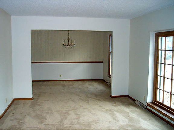 3rd image of 1702 NE 69th St