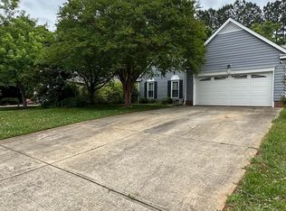 13040 Peacock Ln, Charlotte, NC 28215