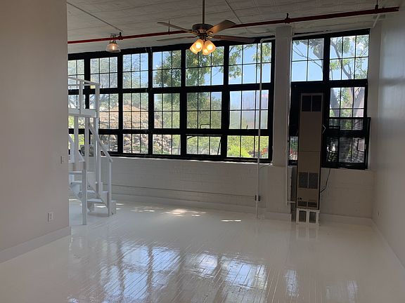 5th image of 248 McKibbin St #1Q