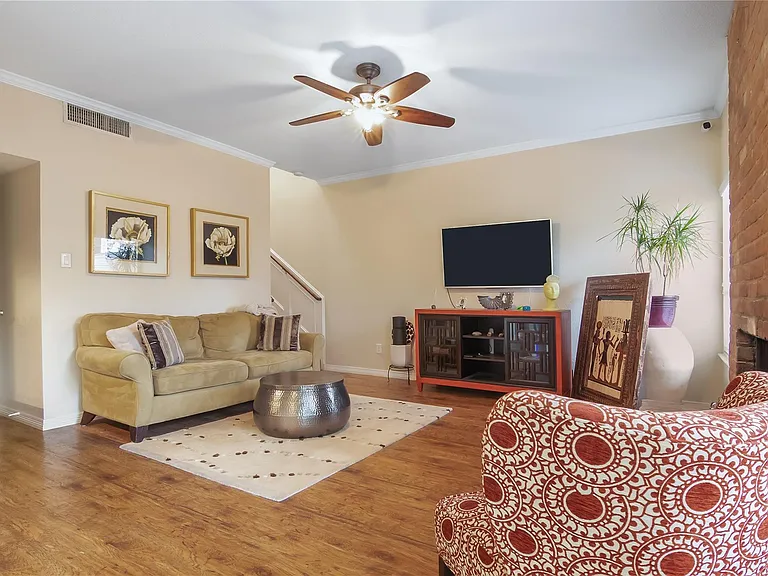 1802 Stoney Brook Dr #104 — Photo 6