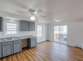 45 Dixfield St, Worcester, MA 01606