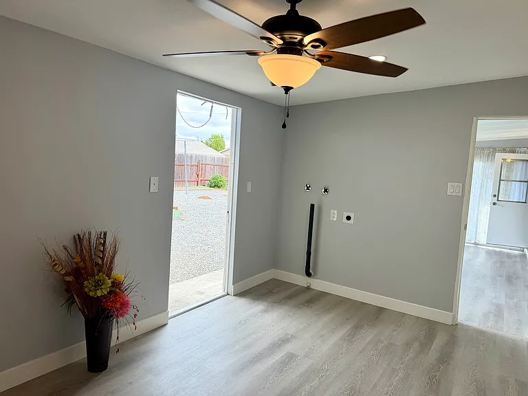 26090 Portrush Dr — Photo 31