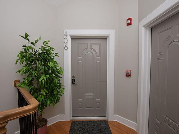 2nd image of 350 Mohawk Dr Unit 406