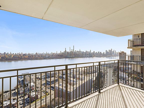 5th image of 7855 Boulevard East APT 23G