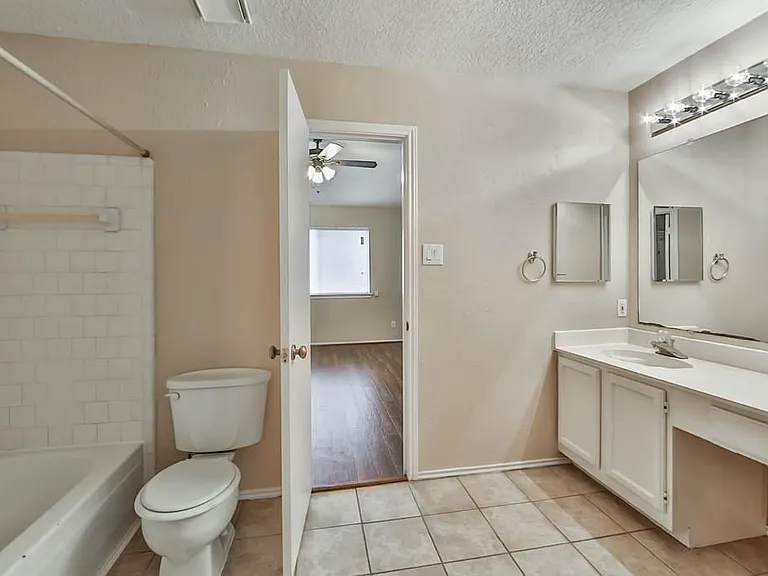 11822 Yearling Dr — Photo 6