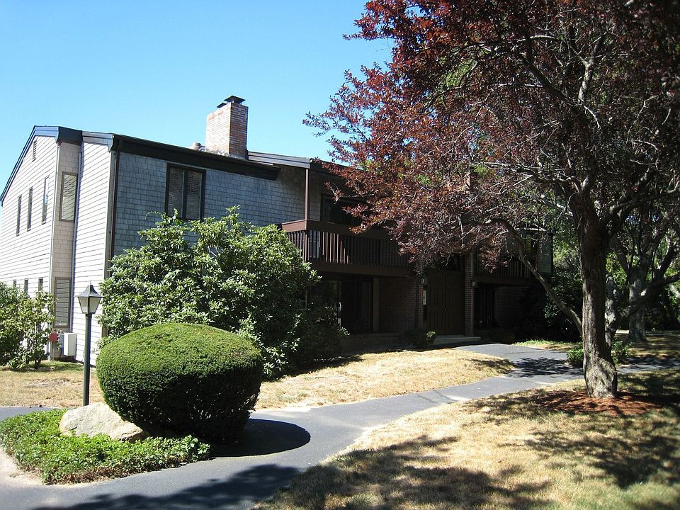 2nd image of 60 Old Colony Way #D