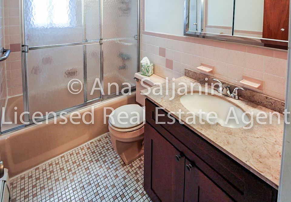 1st image of 3162 44th St #3