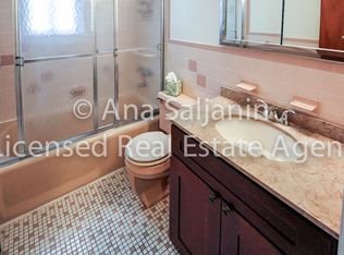 3162 44th St #3, Astoria, NY 11103