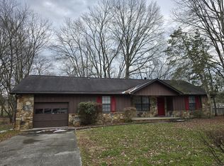 213 Tusculum Dr, Oak Ridge, TN 37830