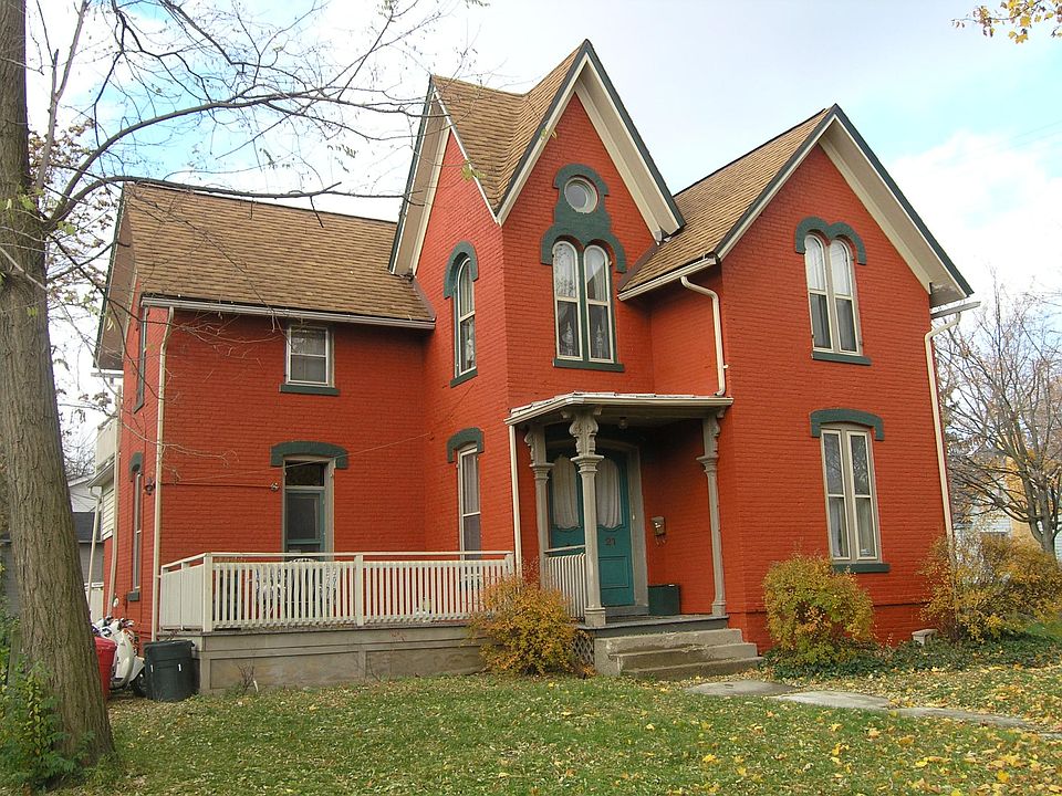 Front view of the house as shot from Normal Street. The apartment in question is accessed from the Pearl Street around the corner of the house. The house sits on the corner of Normal and Pearl.