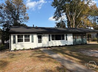 12 Delta Cir, Savannah, GA 31406