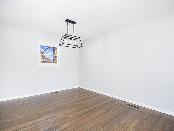 4th image of 900 Bonnie Brae Dr
