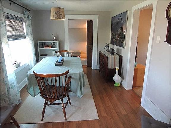 4th image of 3586 Gordon Ave