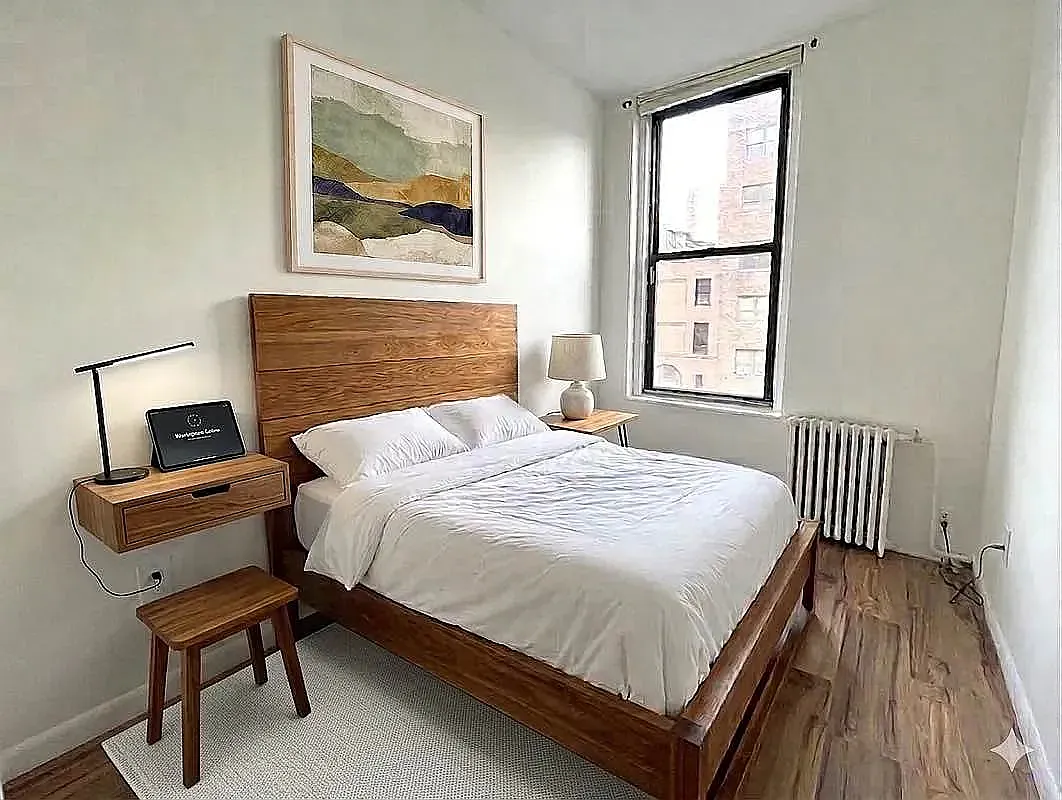 370 West 52nd Street — Photo 4
