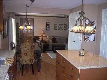5th image of 400 Fruitwood Dr
