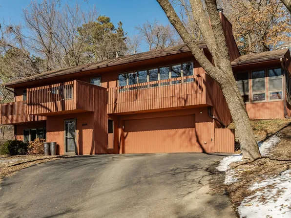 849 Sierra Ln NE, Rochester, MN 55906