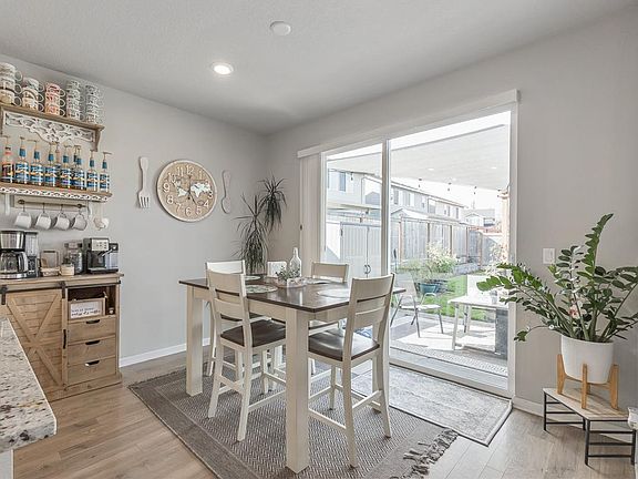 5th image of 1276 NE Kokanee Ln