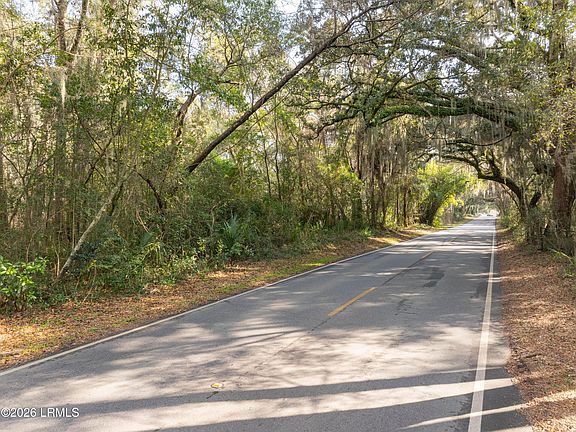 3rd image of Meridian Rd