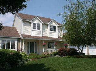 13669 Shannon Pkwy, Rosemount, MN 55068