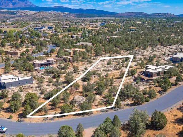 656 N Rock Garden Ln #72, Dammeron Valley, UT 84783