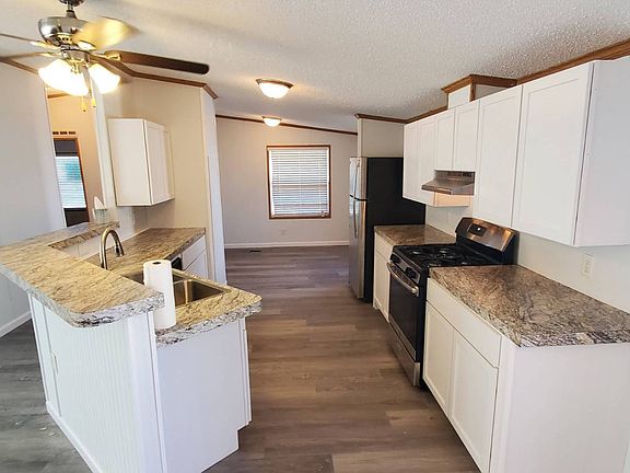 3rd image of 1587 Dover Dr #2