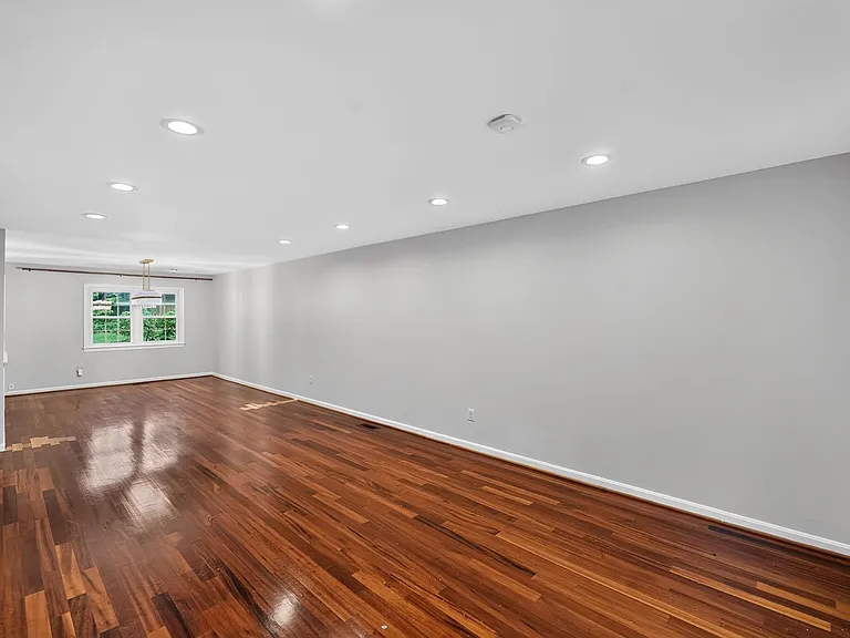 2204 N Tuckahoe St — Photo 12