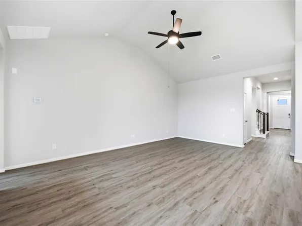 2512 Seneca Lake Dr, La Marque, TX 77568