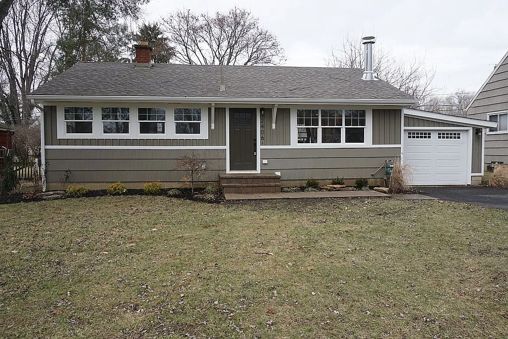 2406 Shrewsbury Rd photo 1