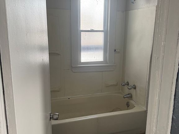2nd image of 10307 Sophia Ave #Dn