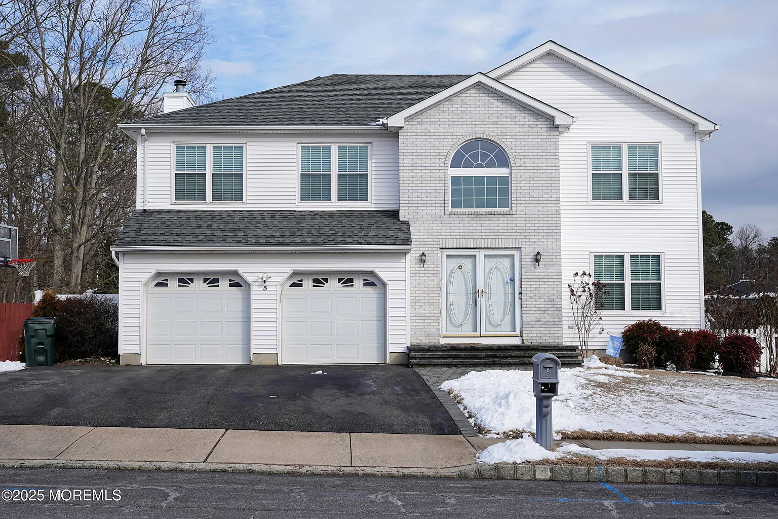 5 Diamond Lane photo 1