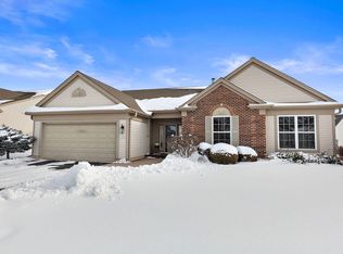 12180 Hideaway Dr, Huntley, IL