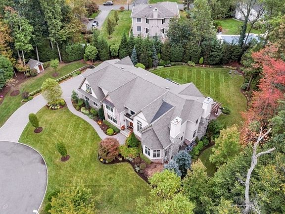 3rd image of 17 Dimino Ct