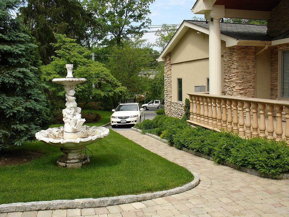 2 Stratton Rd, New Rochelle, NY 10804 Zillow