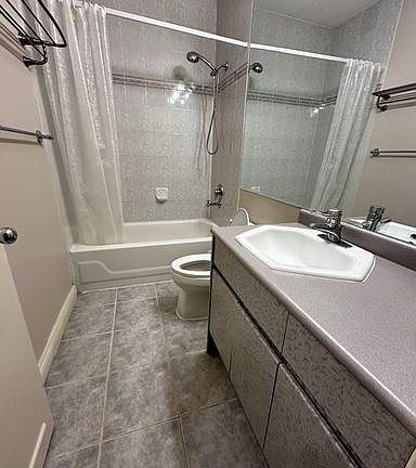 4th image of 4162 Carnarvon St #1A