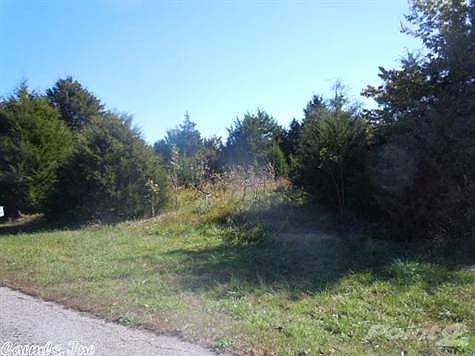 4th image of Xxx Tri Lakes Dr
