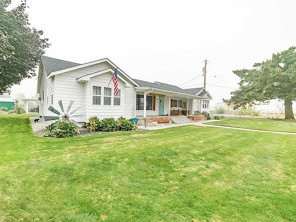 3rd image of 1707 N Road 60