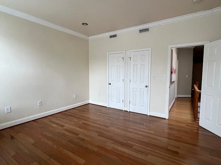 27 R St NE #A — Photo 6