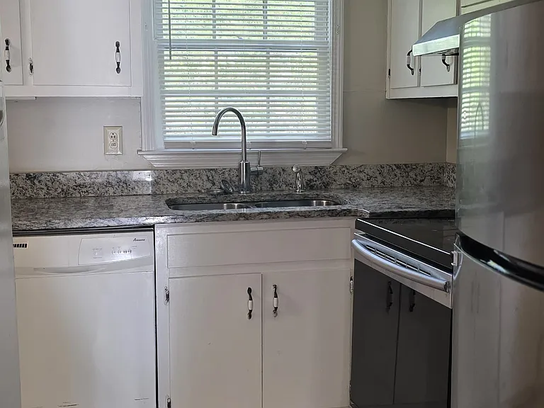 3024 Spruce Cir — Photo 15