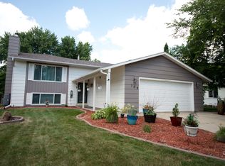 709 17 1/2 St SE, Rochester, MN 55904