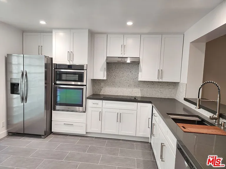 2122 Century Park Ln #213 — Photo 4