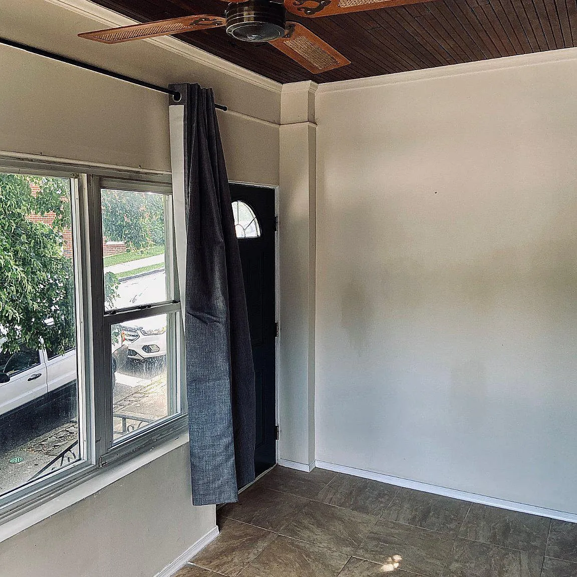 3 bed, 1230 sqft, $2,350 — Photo 3
